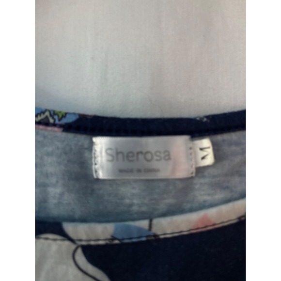 Sherosa Women's M blue‎ floral tank - Picture 3 of 4